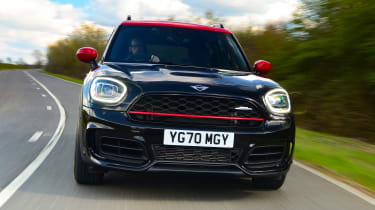 MINI Countryman общий вид спереди